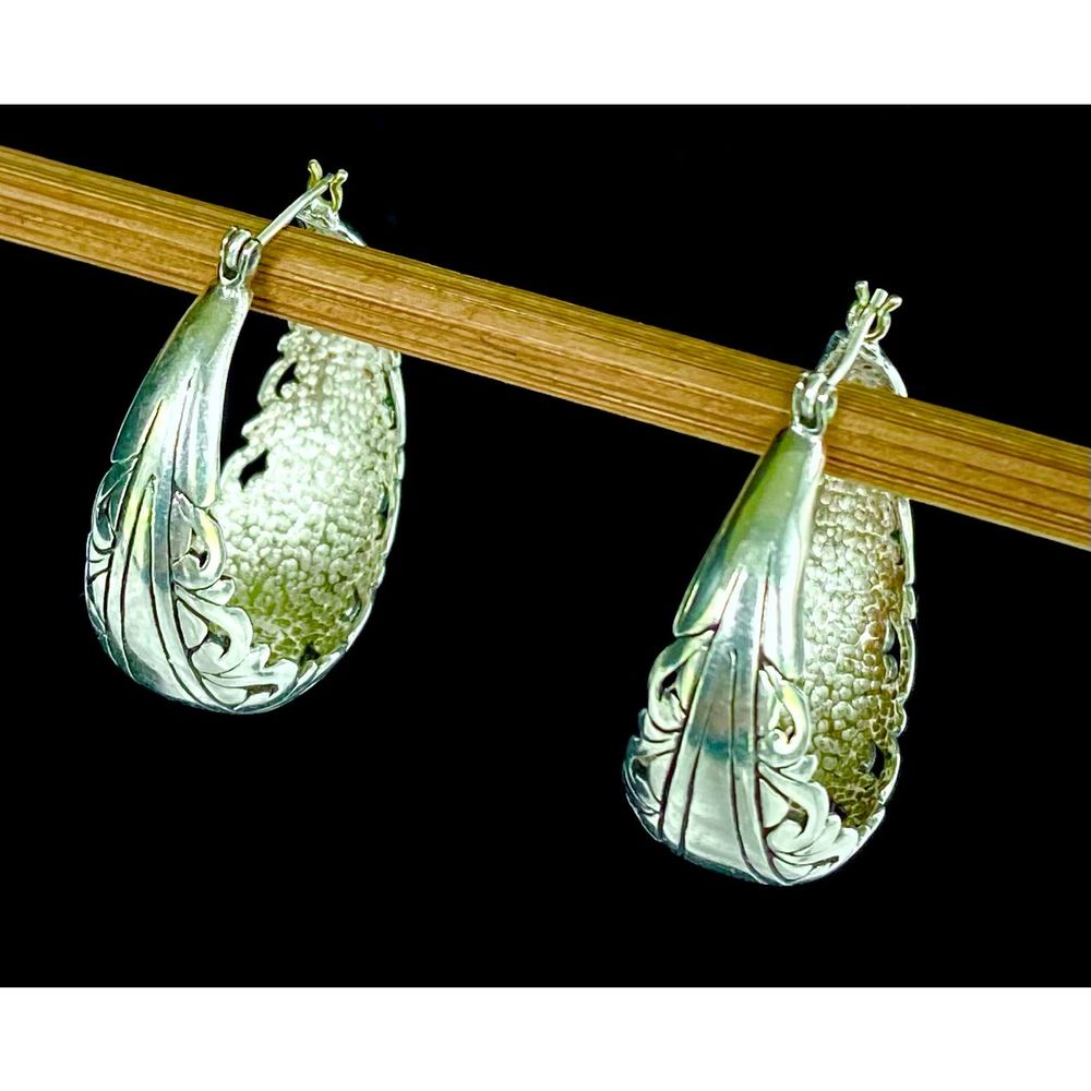 IZ# Authentic Jezlaine 1 1/4” Sterling 925 Silver Drop Earrings